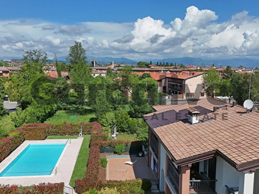 Immagine 44 di Appartamento in vendita  in Via Papa Paolo VI a Desenzano Del Garda