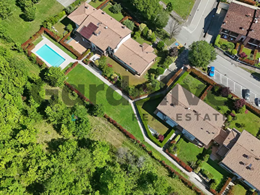Immagine 50 di Appartamento in vendita  in Via Papa Paolo VI a Desenzano Del Garda