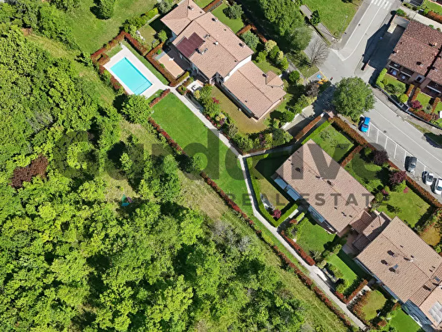 Immagine 52 di Appartamento in vendita  in Via Papa Paolo VI a Desenzano Del Garda