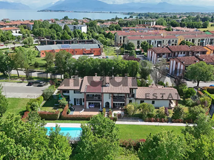 Immagine 56 di Appartamento in vendita  in Via Papa Paolo VI a Desenzano Del Garda