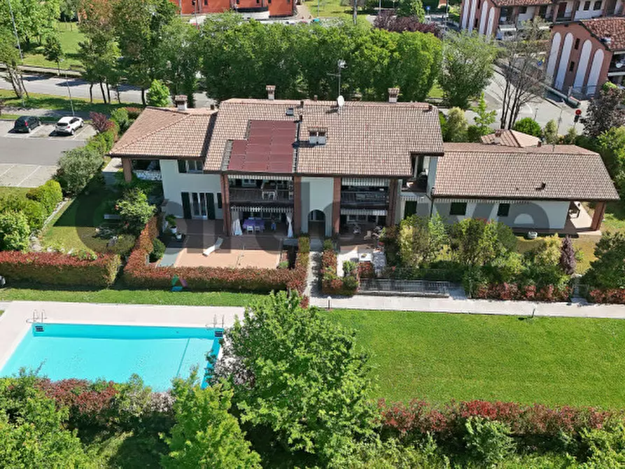 Immagine 58 di Appartamento in vendita  in Via Papa Paolo VI a Desenzano Del Garda