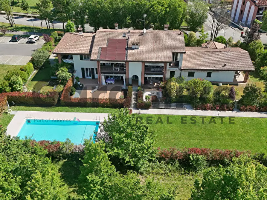 Immagine 59 di Appartamento in vendita  in Via Papa Paolo VI a Desenzano Del Garda
