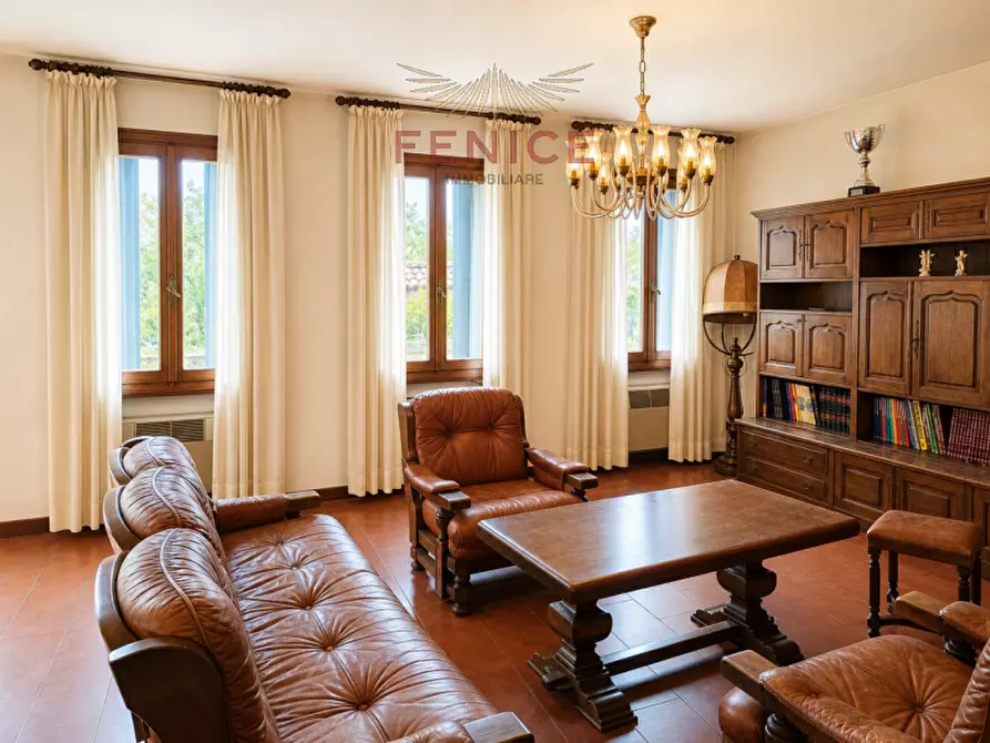 Immagine 7 di Villa in vendita  in Via Giardin a Possagno