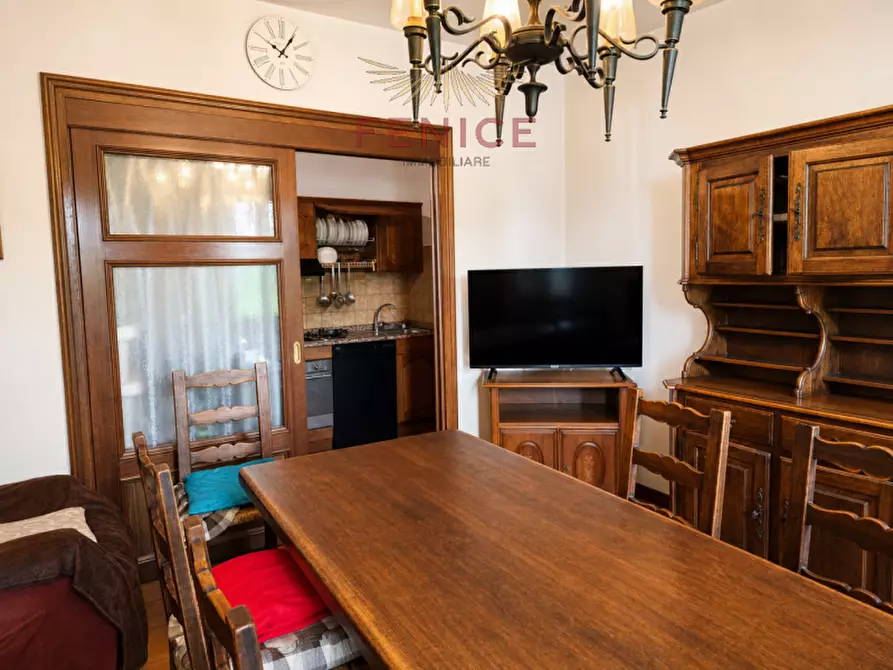 Immagine 9 di Villa in vendita  in Via Giardin a Possagno