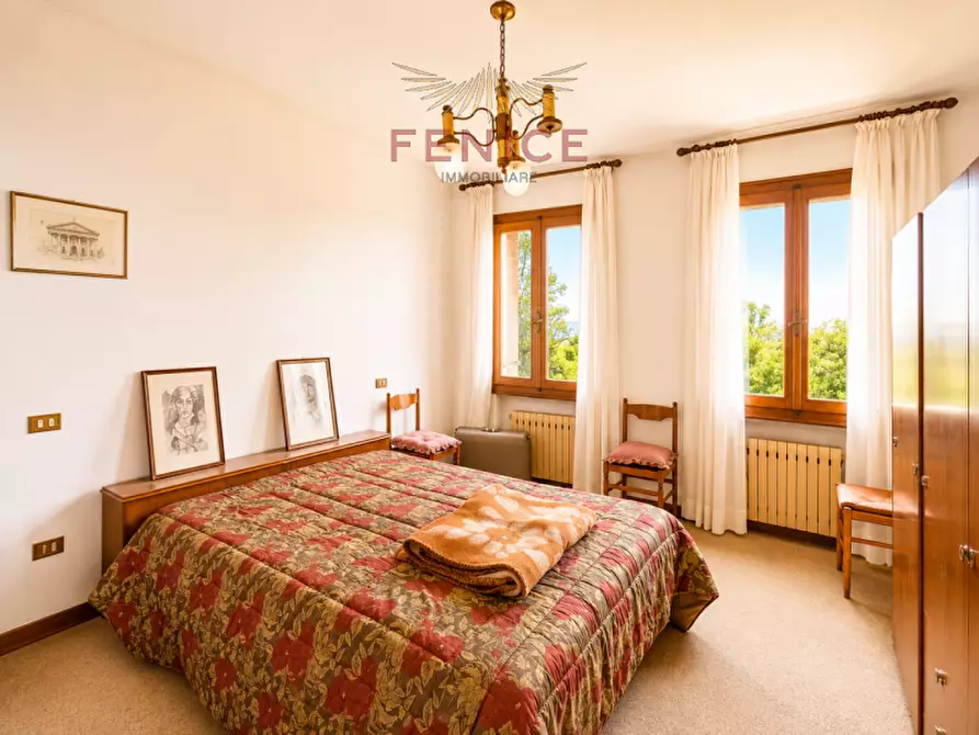 Immagine 18 di Villa in vendita  in Via Giardin a Possagno