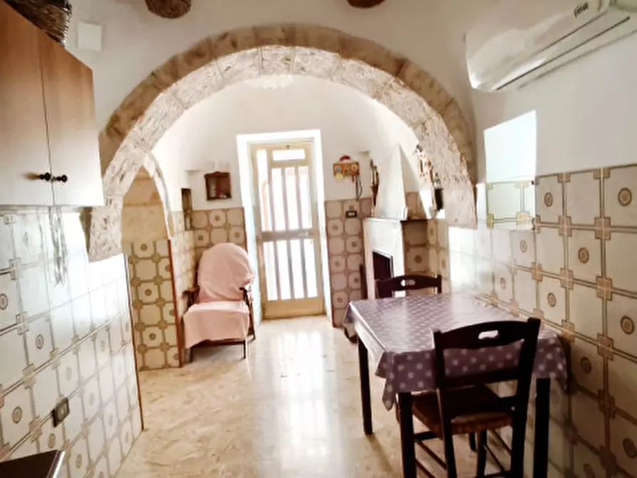 Immagine 28 di Rustico / casale in vendita  in Scianna a Locorotondo