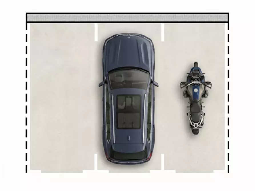 Immagine 8 di Garage in vendita  in Via del Borgo di San Pietro a Bologna
