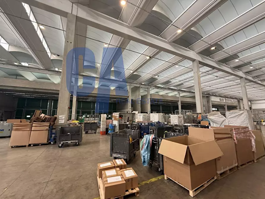 Immagine 2 di Capannone industriale in affitto  in VIA CARDUCCI G. a Peschiera Borromeo