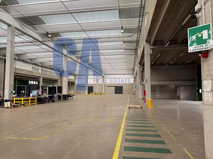 Immagine 5 di Capannone industriale in affitto  in VIA CARDUCCI G. a Peschiera Borromeo