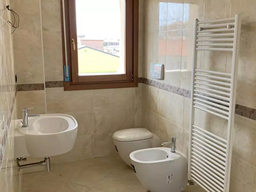 Immagine 8 di Appartamento in vendita  in via saetta a Padova