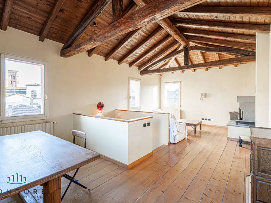 Immagine 27 di Appartamento in vendita  in Via Castiglione a Bologna