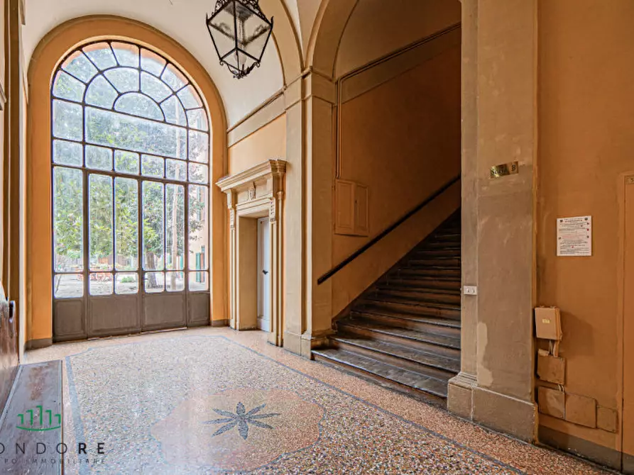 Immagine 60 di Appartamento in vendita  in Via Castiglione a Bologna