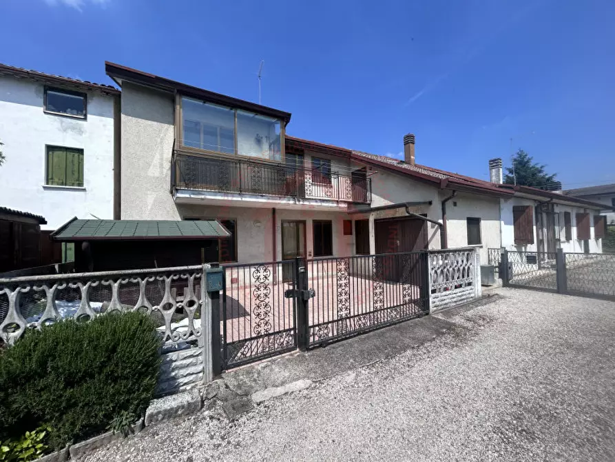 Immagine 1 di Villetta a schiera in vendita  in Via Guglielmo Marconi 4 a Grantorto