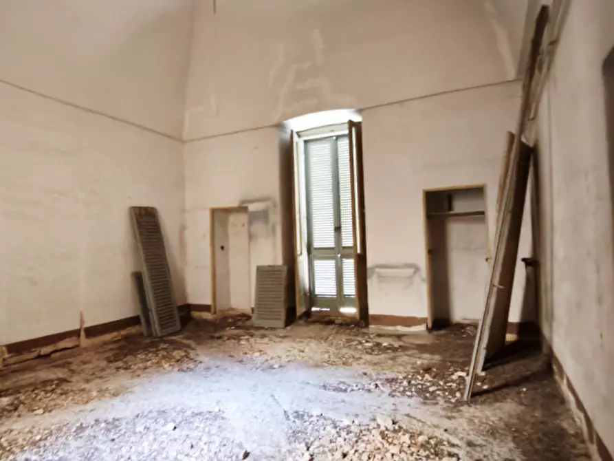 Immagine 10 di Palazzo in vendita  in Piazza Ignazio Ciaia a Fasano
