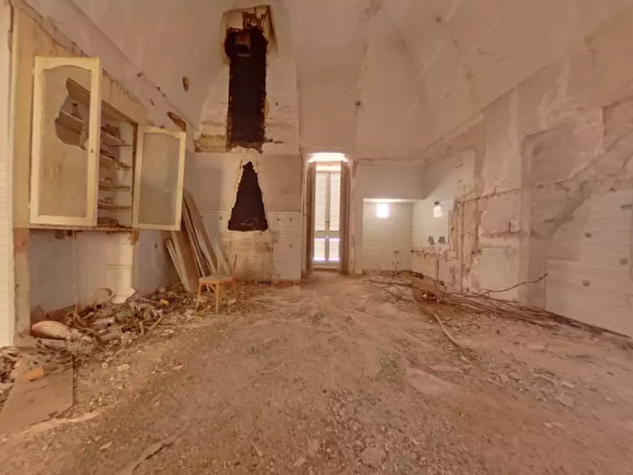 Immagine 28 di Palazzo in vendita  in Piazza Ignazio Ciaia a Fasano
