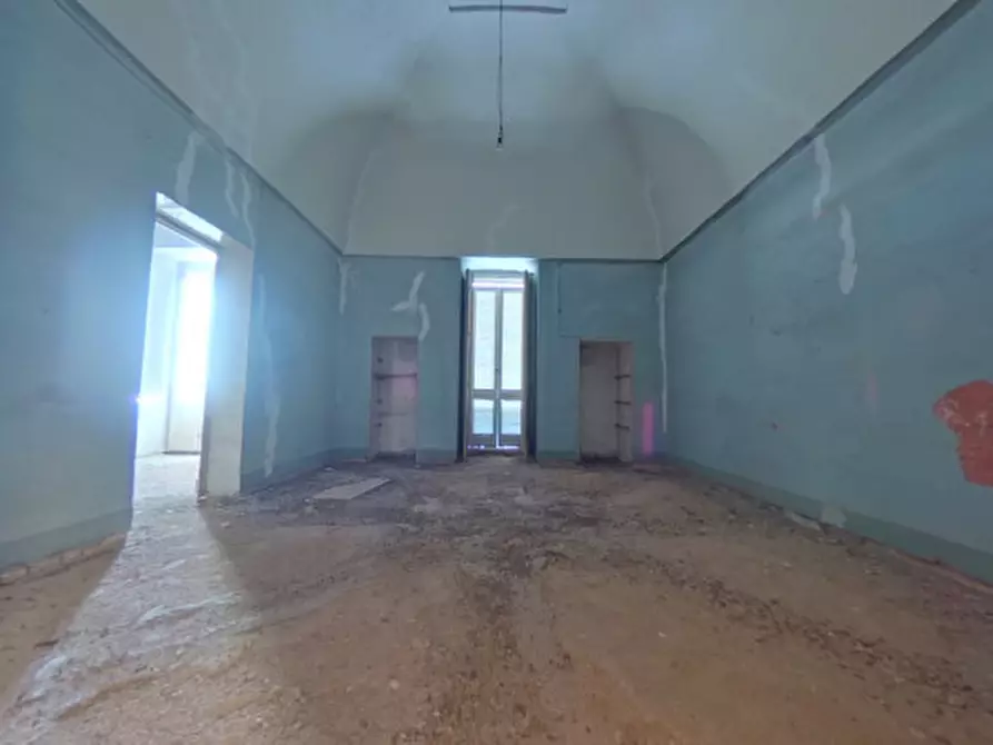 Immagine 33 di Palazzo in vendita  in Piazza Ignazio Ciaia a Fasano