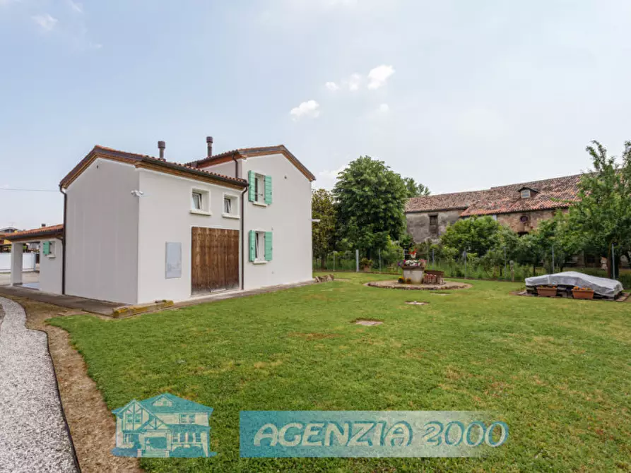 Immagine 3 di Rustico / casale in vendita  in s.antonio 11 a Due Carrare