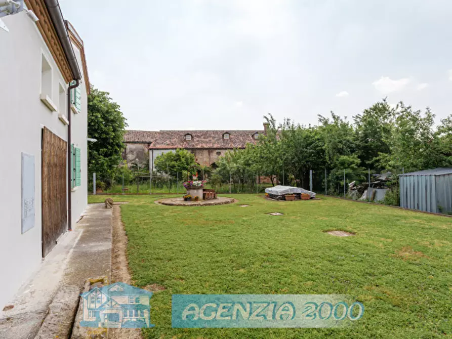 Immagine 47 di Rustico / casale in vendita  in s.antonio 11 a Due Carrare