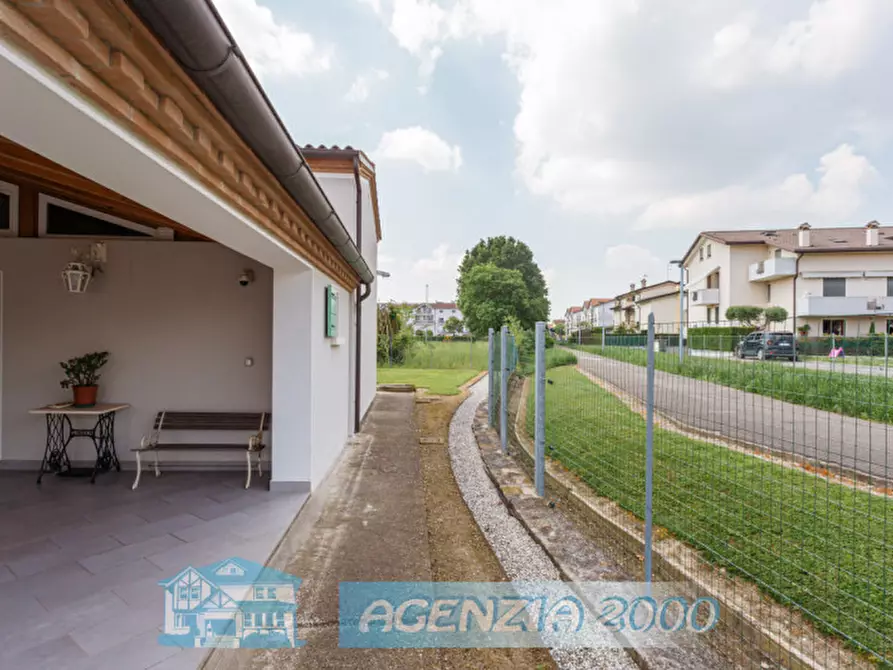 Immagine 48 di Rustico / casale in vendita  in s.antonio 11 a Due Carrare