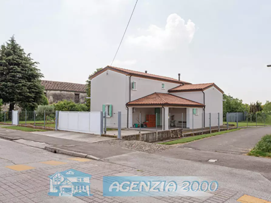 Immagine 57 di Rustico / casale in vendita  in s.antonio 11 a Due Carrare