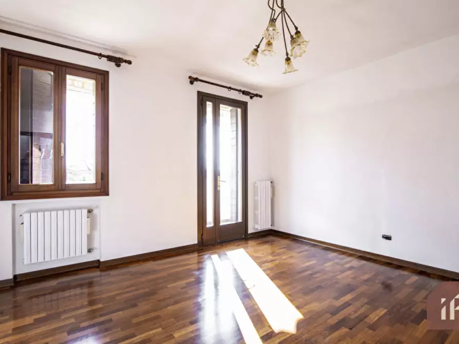 Immagine 14 di Villa in vendita  in Via Argine destro del Piovego, 44 a Noventa Padovana