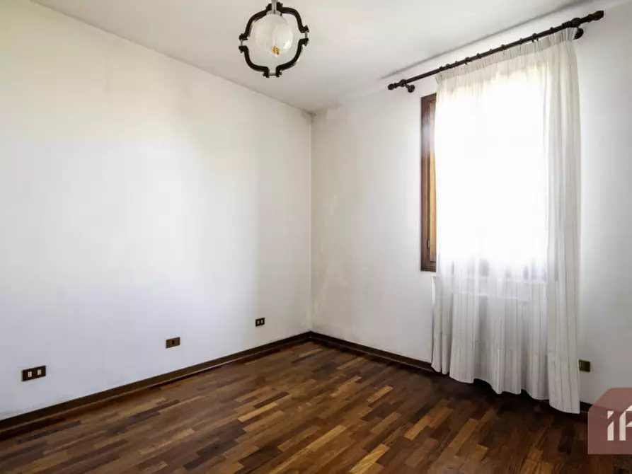 Immagine 16 di Villa in vendita  in Via Argine destro del Piovego, 44 a Noventa Padovana