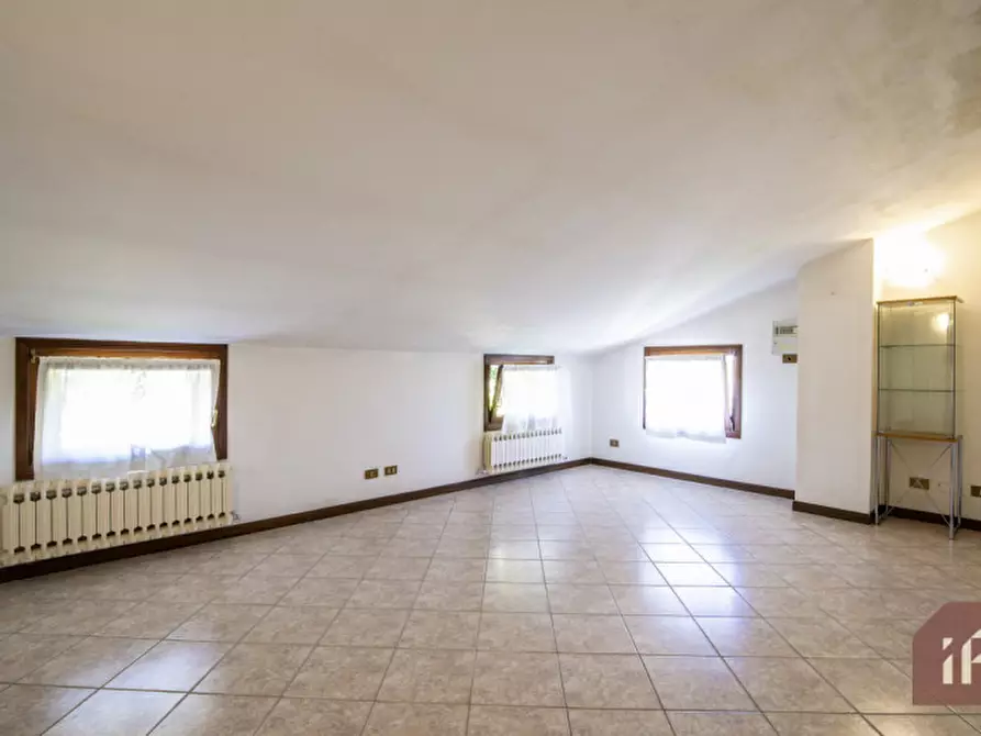 Immagine 19 di Villa in vendita  in Via Argine destro del Piovego, 44 a Noventa Padovana