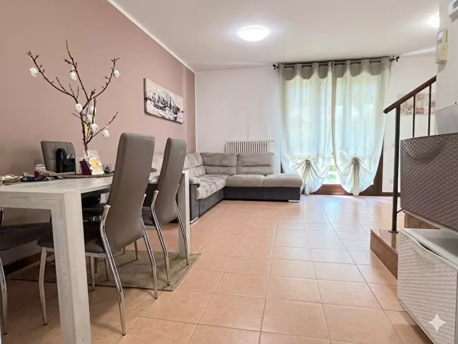 Immagine 2 di Casa quadrifamiliare in vendita  in Via Vittorio Benussi a Padova