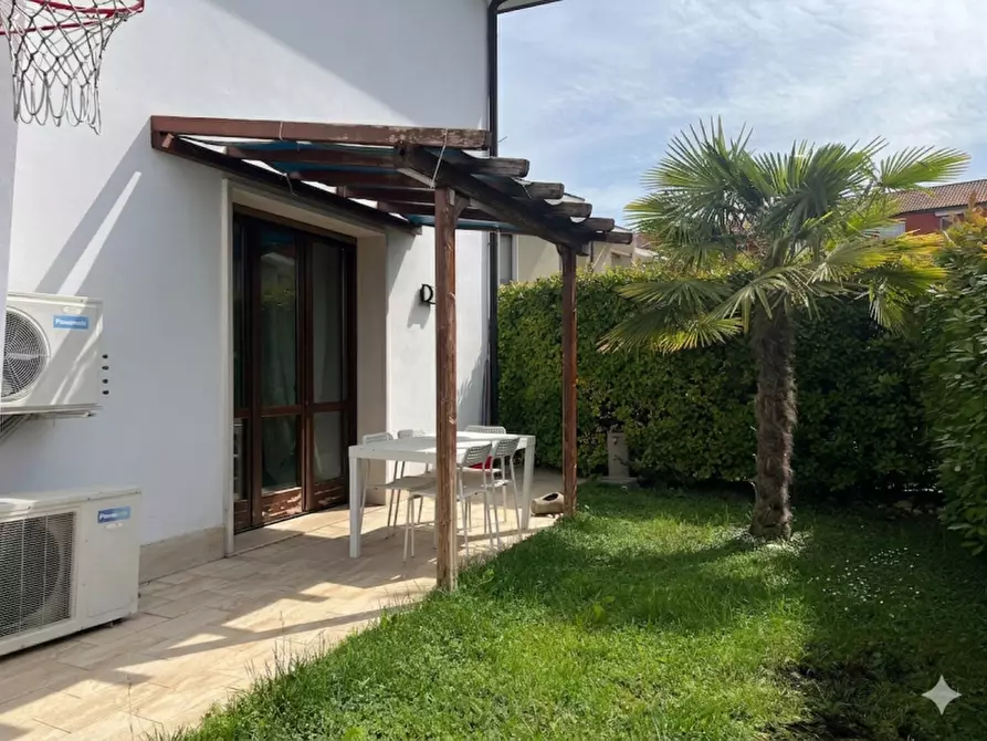 Immagine 13 di Casa quadrifamiliare in vendita  in Via Vittorio Benussi a Padova