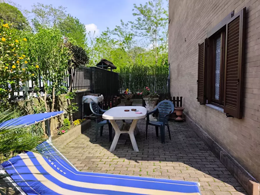 Immagine 2 di Villa in vendita  in via san lorenzo 7 a None