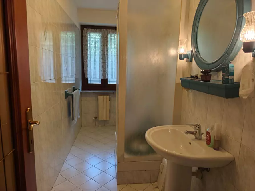 Immagine 12 di Villa in vendita  in via san lorenzo 7 a None
