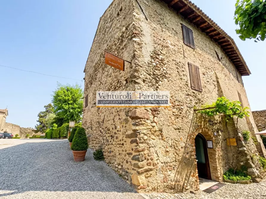 Immagine 1 di Rustico / casale in vendita  in Strada Sale a Monzambano