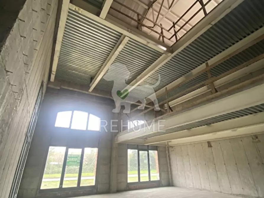 Immagine 2 di Loft/Open space in vendita  in Via Molin Nuovo a Udine