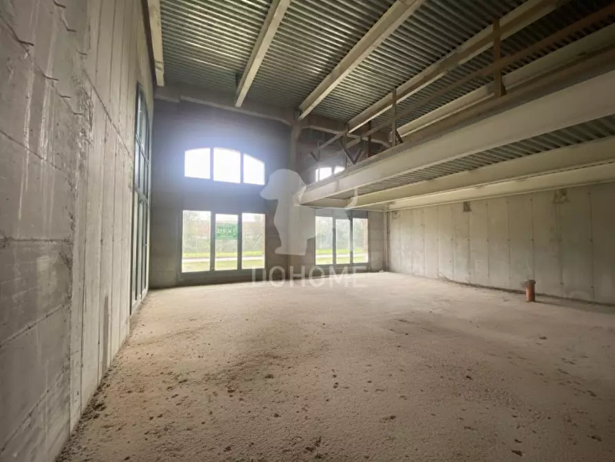 Immagine 5 di Loft/Open space in vendita  in Via Molin Nuovo a Udine