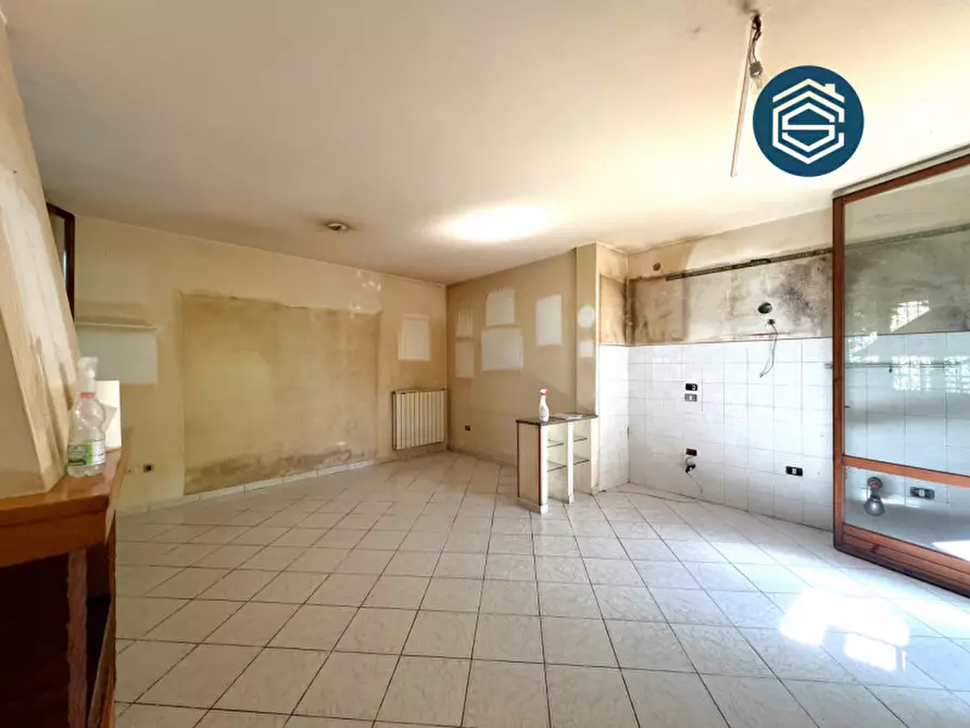 Immagine 6 di Appartamento in vendita  in Via delle Corti 23 a Campi Bisenzio