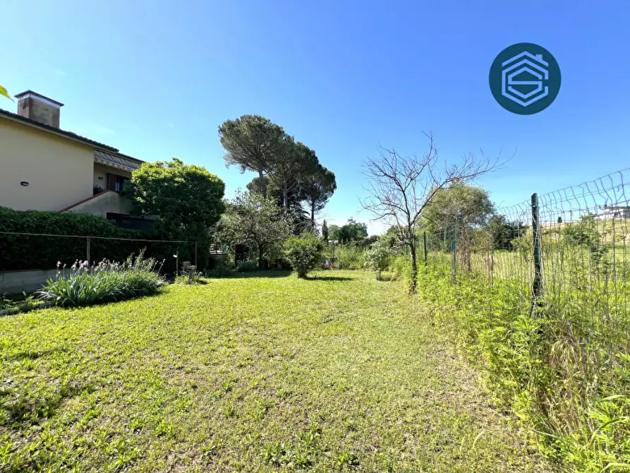 Immagine 25 di Appartamento in vendita  in Via delle Corti 23 a Campi Bisenzio