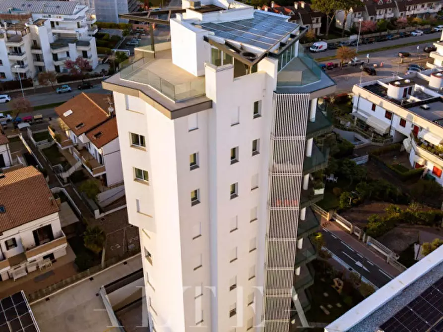Immagine 40 di Attico in vendita  in Via Monaco 1 a Jesolo