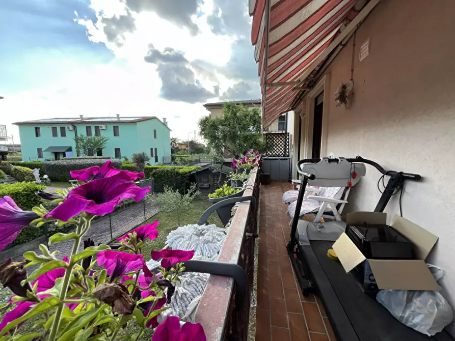 Immagine 8 di Appartamento in vendita  in Via Rio Camparolo a Lonigo