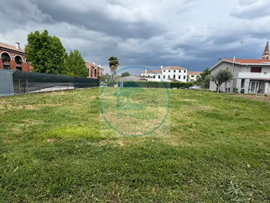 Immagine 2 di Terreno in vendita  in Strada di Canizzano a Treviso