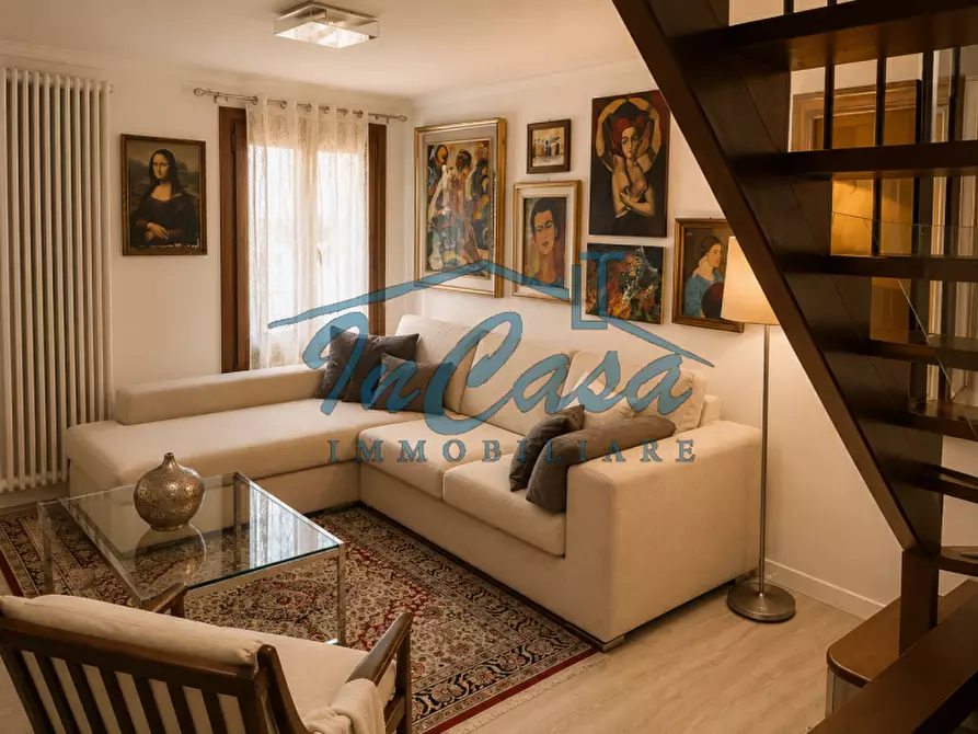 Immagine 1 di Casa bifamiliare in vendita  in Via Valsugana a Castelfranco Veneto