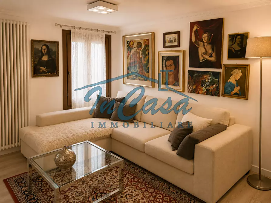 Immagine 2 di Casa bifamiliare in vendita  in Via Valsugana a Castelfranco Veneto