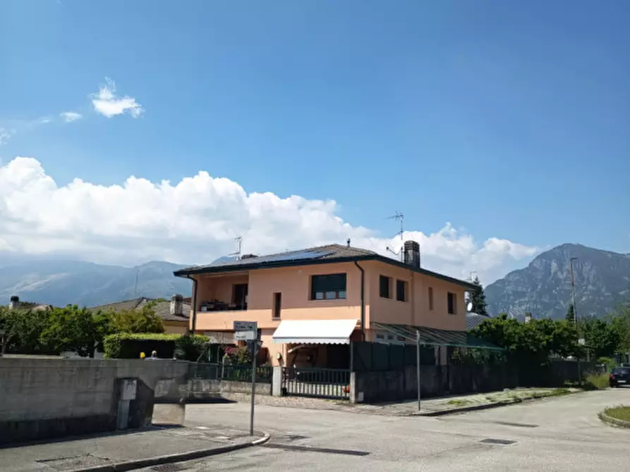 Immagine 1 di Appartamento in vendita  in Via Forcai a Vajont