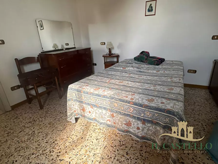 Immagine 10 di Appartamento in vendita  in pineta a Castiglione Del Lago