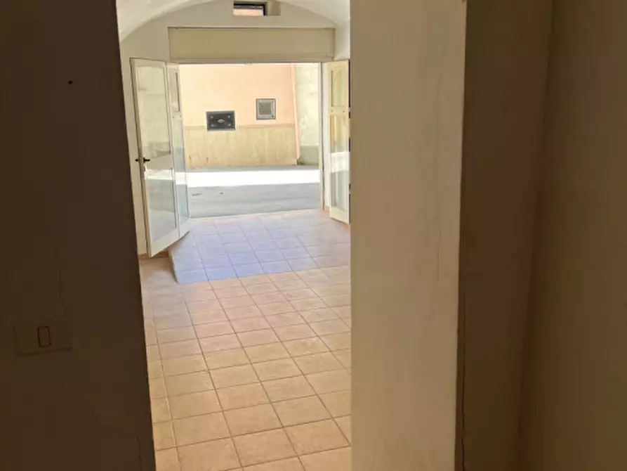 Immagine 5 di Garage in vendita  in Via Sbrasile, 40 a Vico Del Gargano