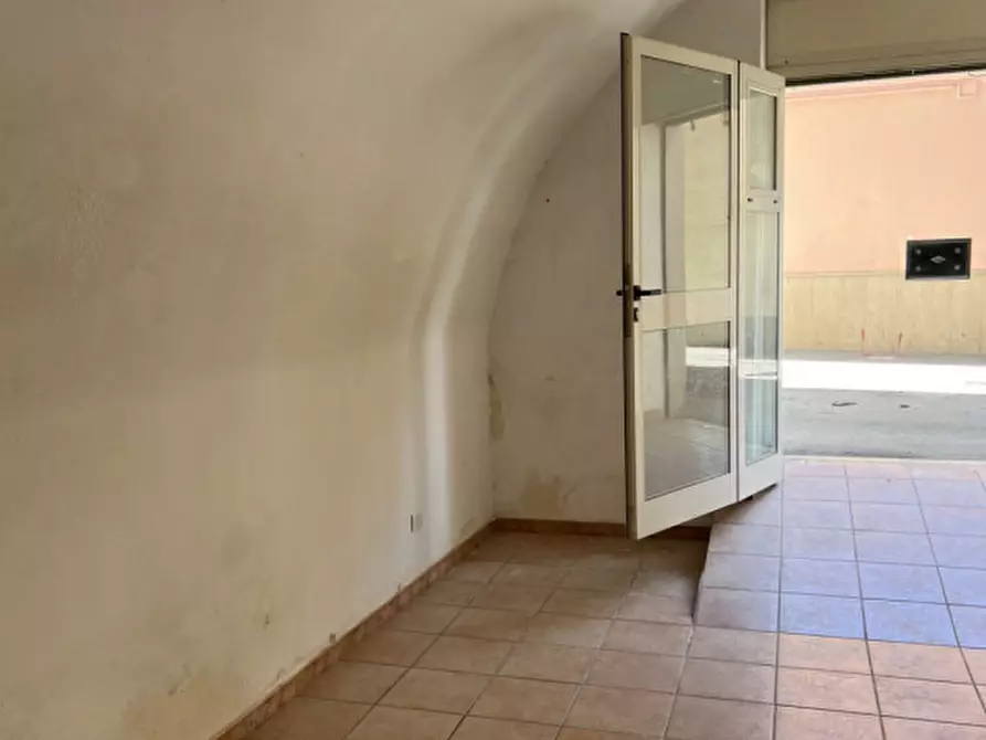 Immagine 7 di Garage in vendita  in Via Sbrasile, 40 a Vico Del Gargano