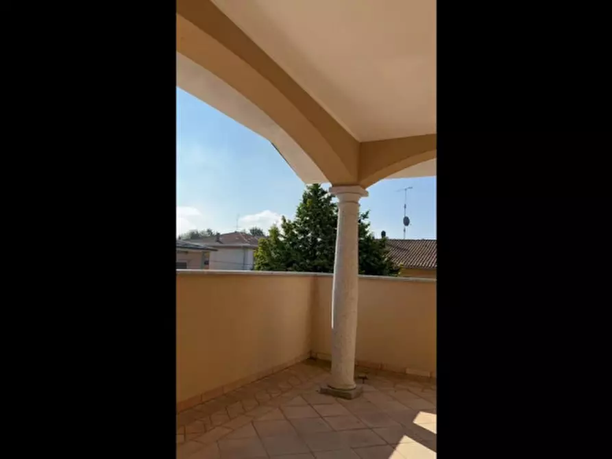 Immagine 4 di Villa in vendita  in Via Giuseppe Verdi, 10 a Gozzano