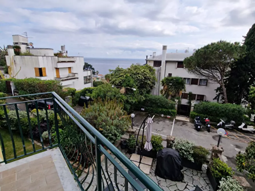 Immagine 4 di Appartamento in affitto  in via punta seglio a Rapallo