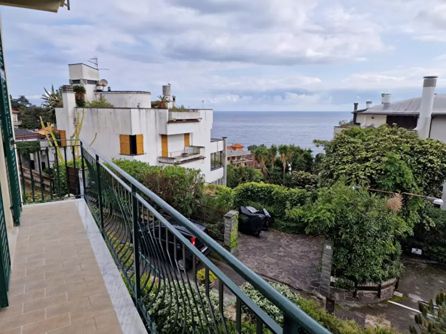 Immagine 6 di Appartamento in affitto  in via punta seglio a Rapallo