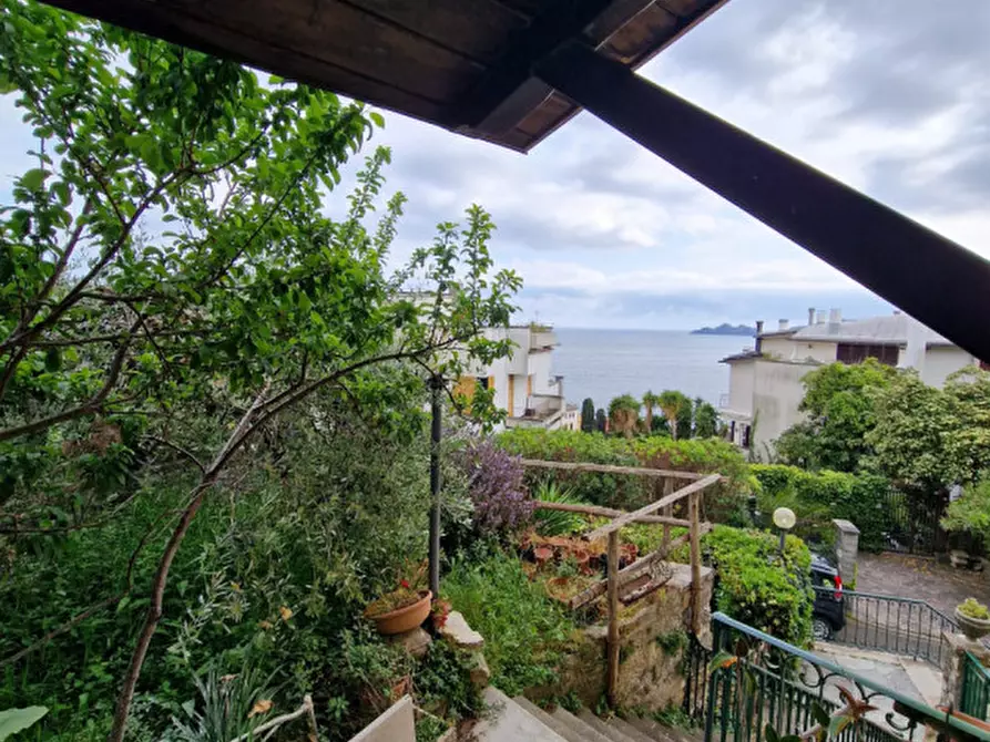 Immagine 17 di Appartamento in affitto  in via punta seglio a Rapallo