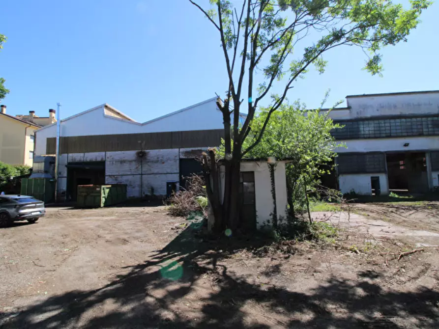 Immagine 22 di Capannone industriale in vendita  in Via Monte Santo a Monza